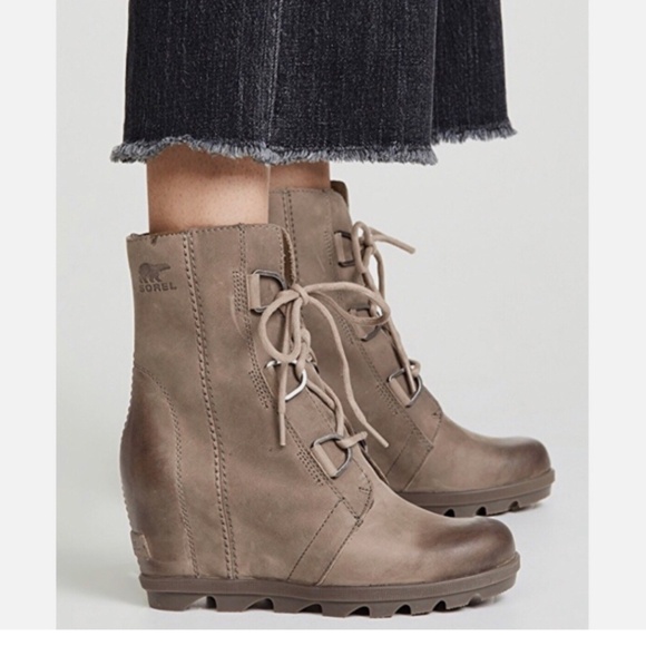 Sorel Joan of Arctic Wedge II Boots Brown Suede Lace Up Women's Size 8 Gorpcore - Picture 1 of 13